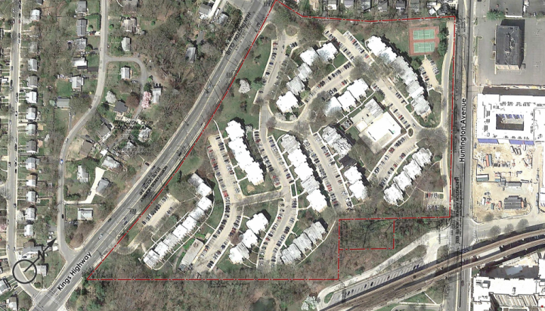 Huntingto Club Arial 1024x585 1 768x439